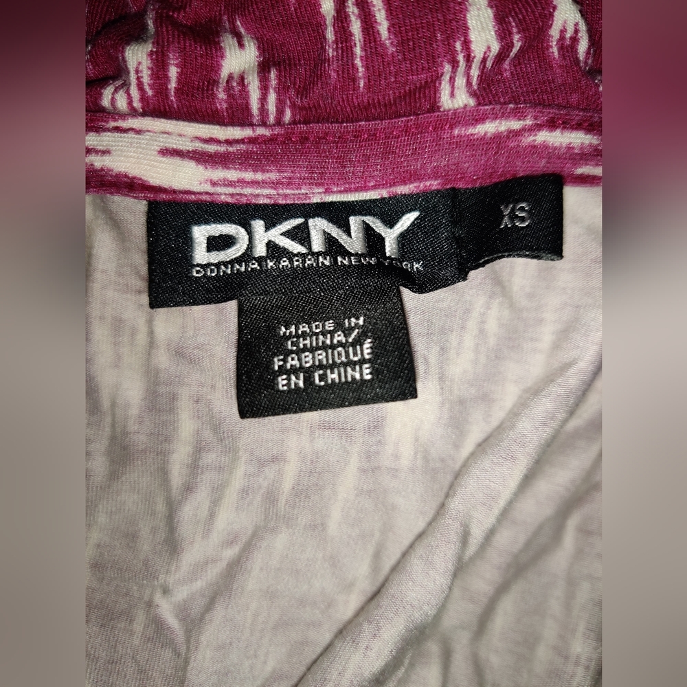 DKNY Ruffle Front Top - Picture 4 of 7